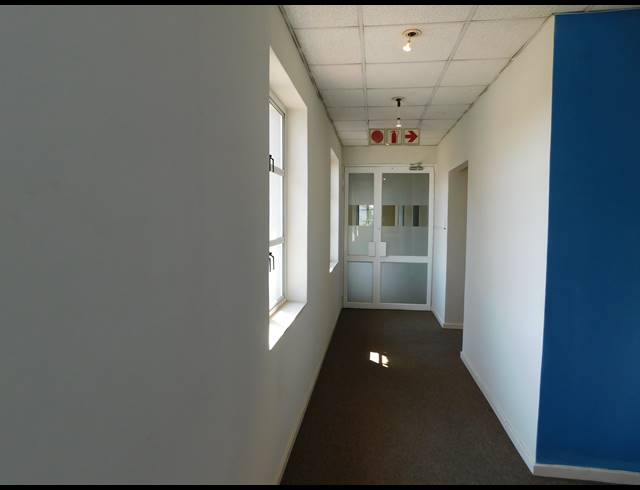 185M² OFFICE TO LET IN HYDE PARK